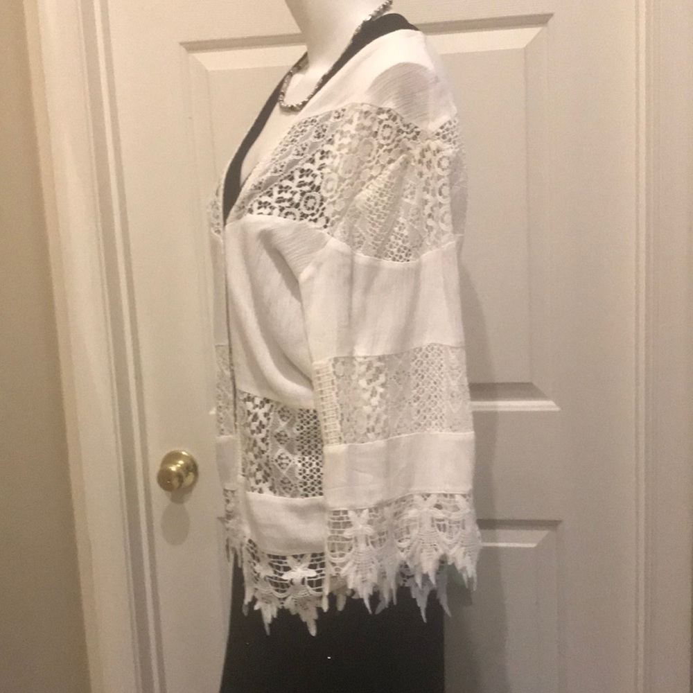 Light lace jacket open front lace